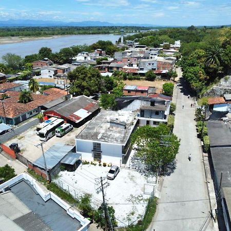 Hotel Paraiso Plaza Puerto Triunfo Zewnętrze zdjęcie