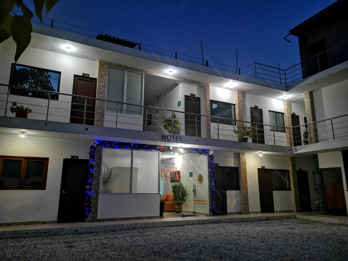 Hotel Paraiso Plaza Puerto Triunfo Zewnętrze zdjęcie